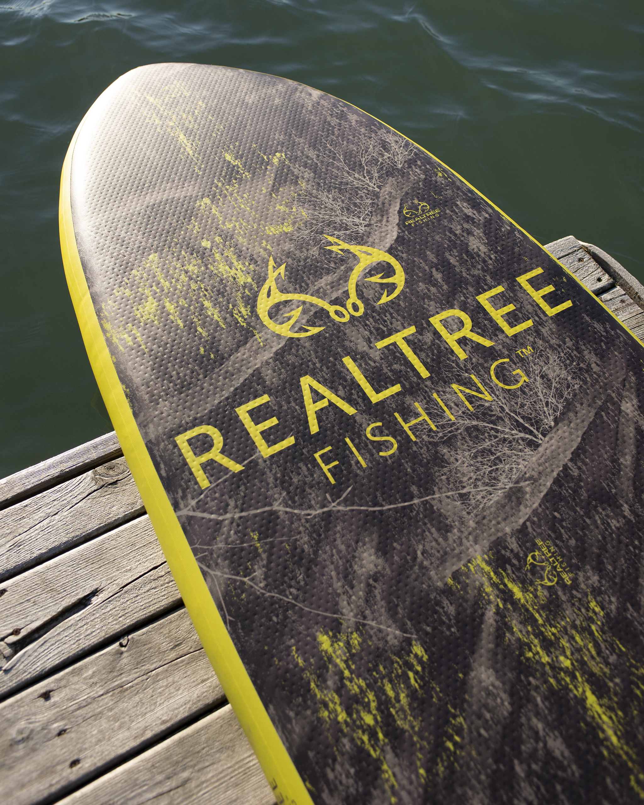 Realtree™ Fishing Hi-Viz Feather Light 10'8" Inflatable Paddle Board and Paddle Package